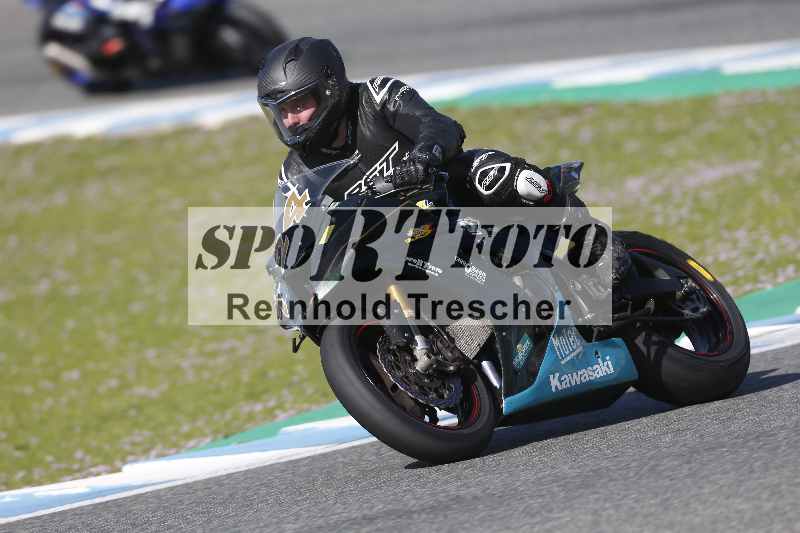 /02 28.-31.01.2025 Moto Center Thun Jerez/gruen-green/124